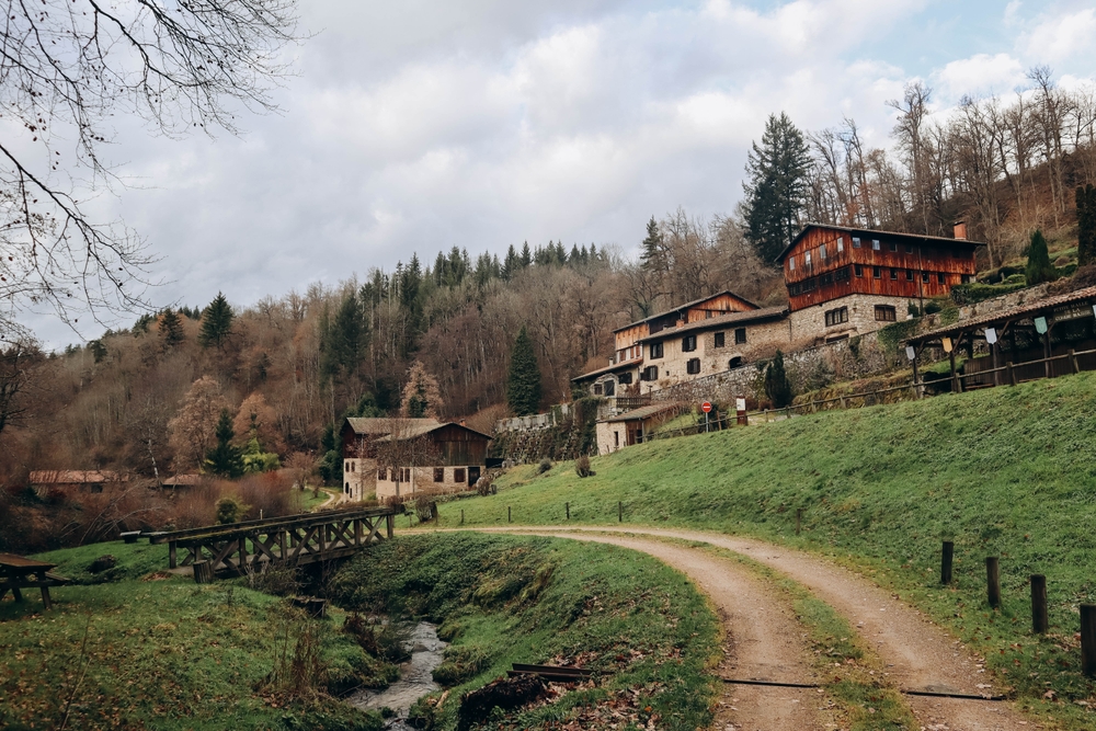 Egyetlen euróért saját házad lehet Dél-Franciaországban