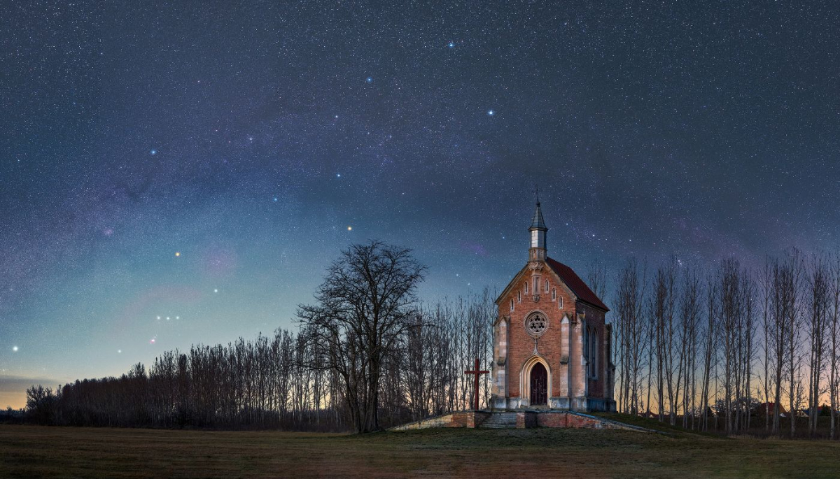 5 titkos erdei kápolna, amit látni kell a következő őszi túrádon