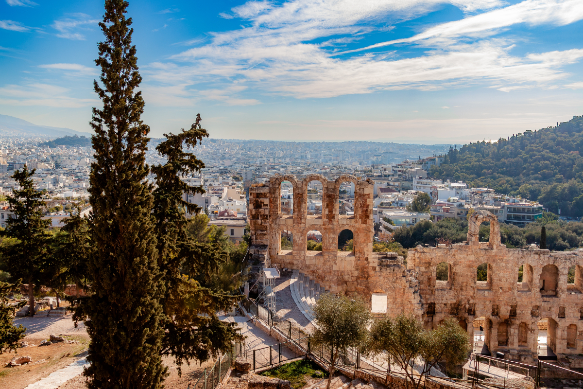 Nyáron tele van turistákkal, télen viszont a legjobb úti cél ez a görög város