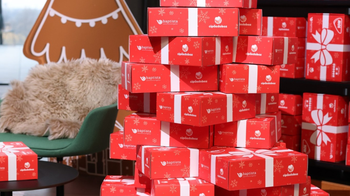 Adni jó: ezt teszi a cipősdobozba Ördög Nóra és Siklósi Gergely