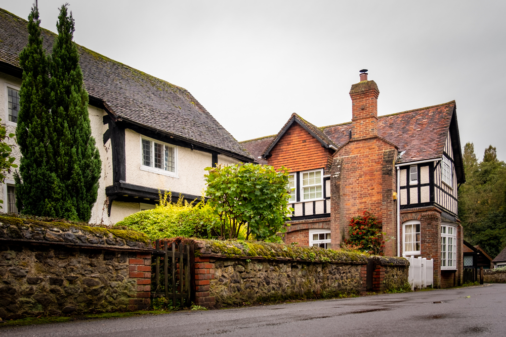 A Holiday mesebeli falva a valóságban is létezik – ráadásul London közelében