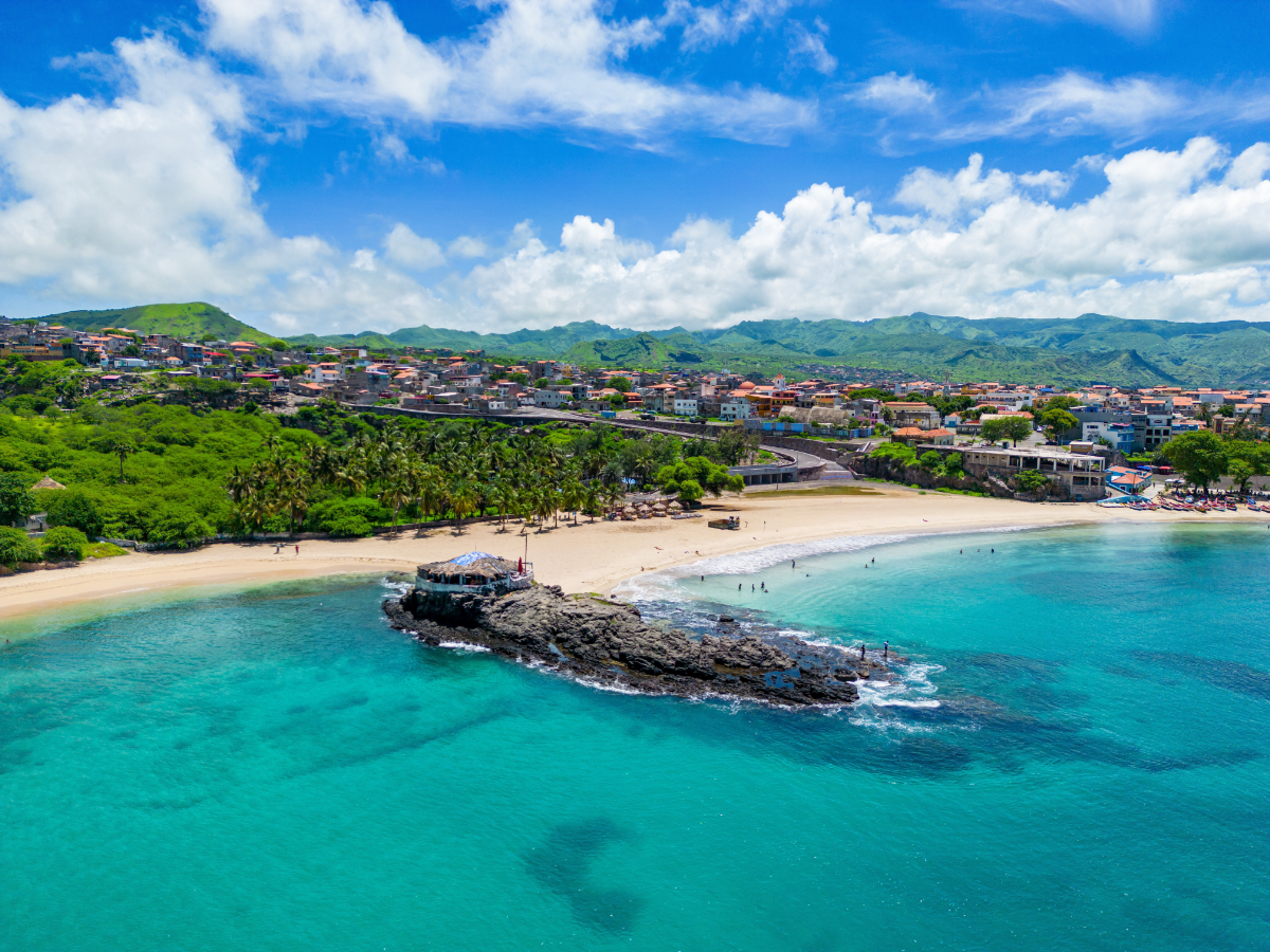Bakteriális fertőzés terjed egy népszerű téli nyaralóhelyen – a szakértők járványra gyanakodnak
