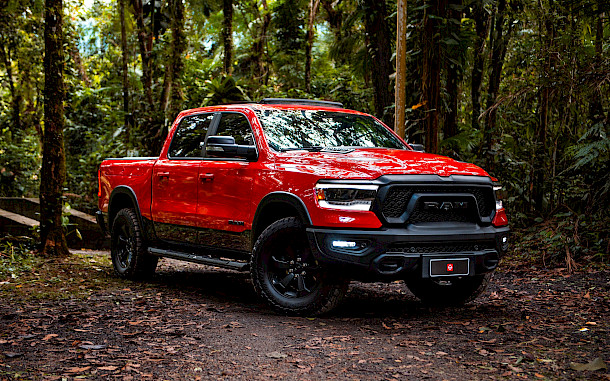 Lucas Cogrossi / Unsplash