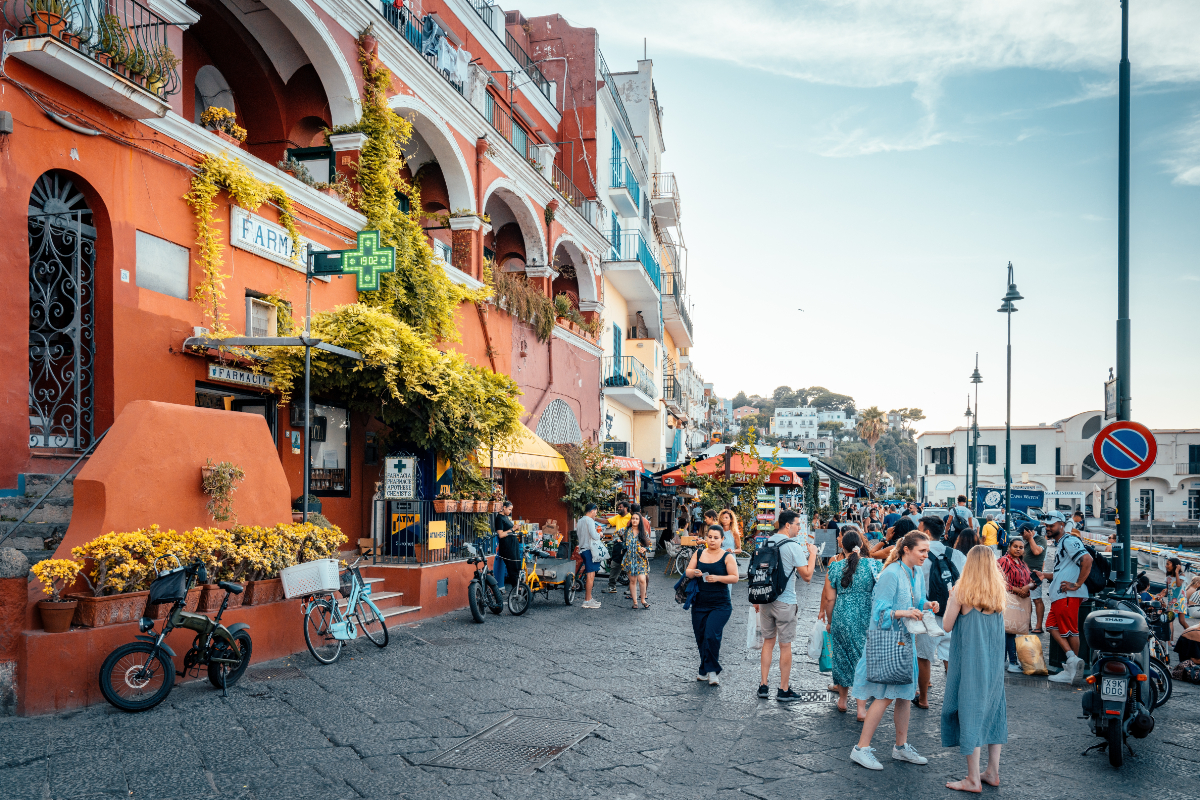 Capri olyat lépett, amelyből más túlzsúfolt úti célok is tanulhatnak