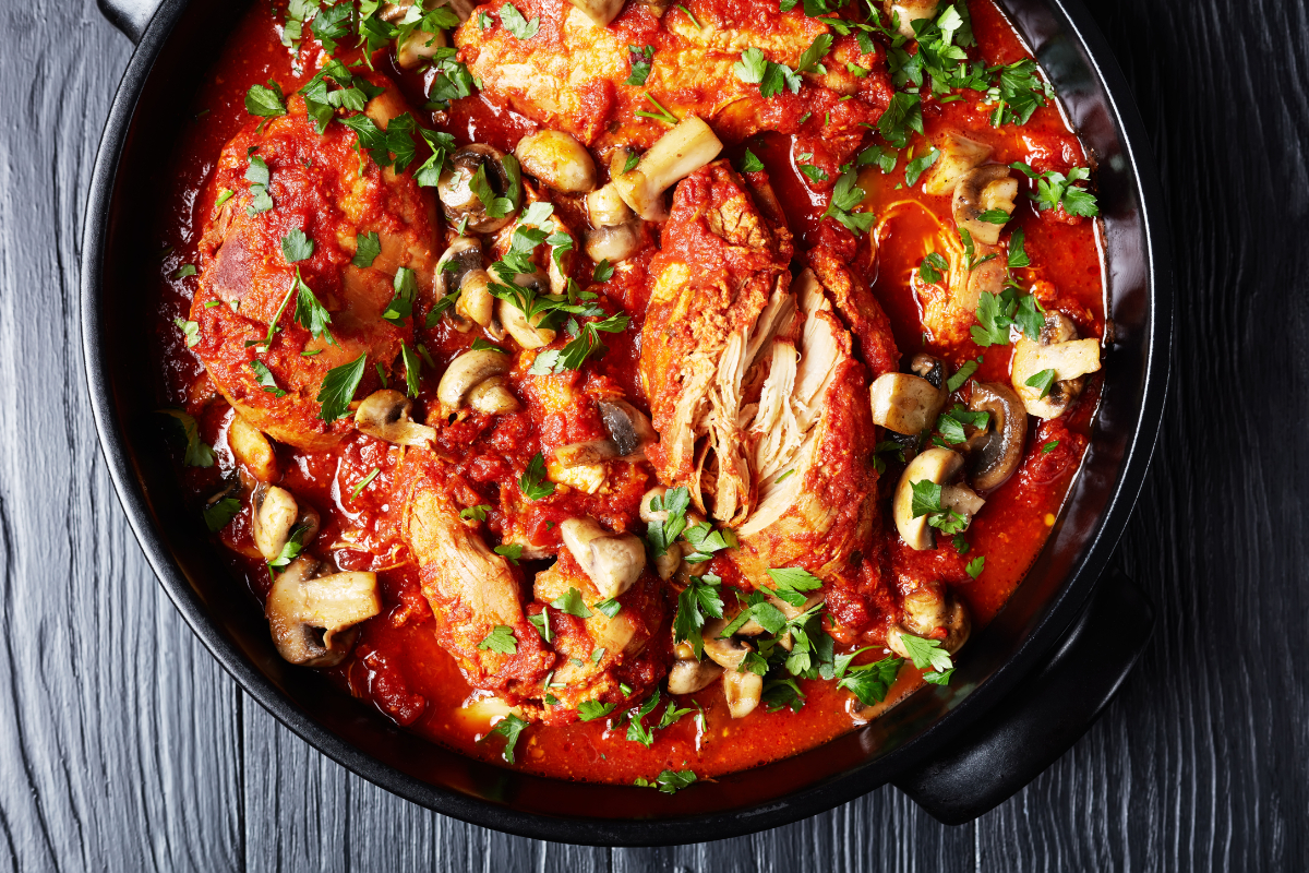 Csirkepörkölt olaszosan: a mennyei cacciatore tökéletes ebéd a hétvégére
