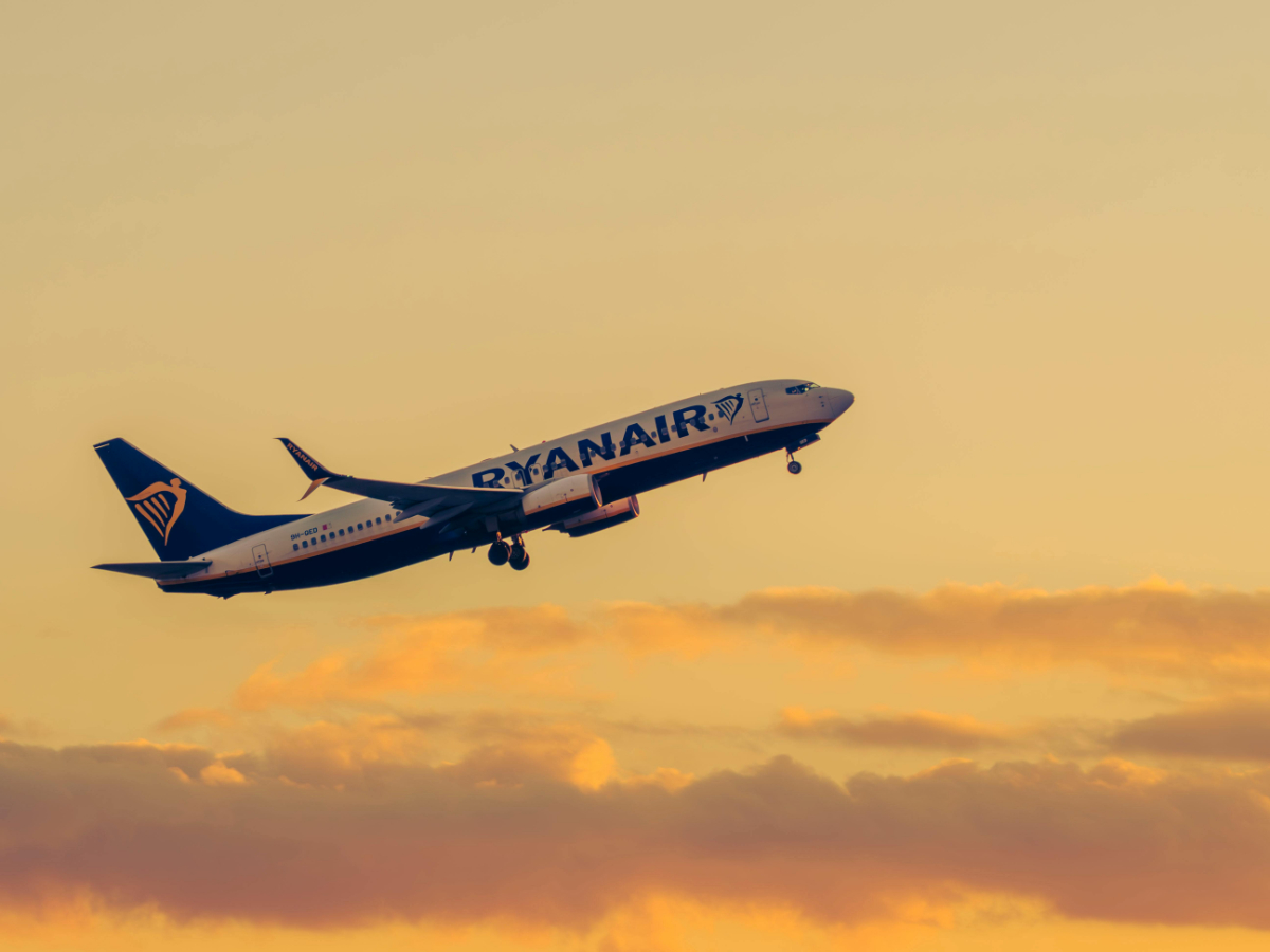 Balhésak az utasok, alkoholstopot vezetne be a Ryanair vezére a repülőtereken