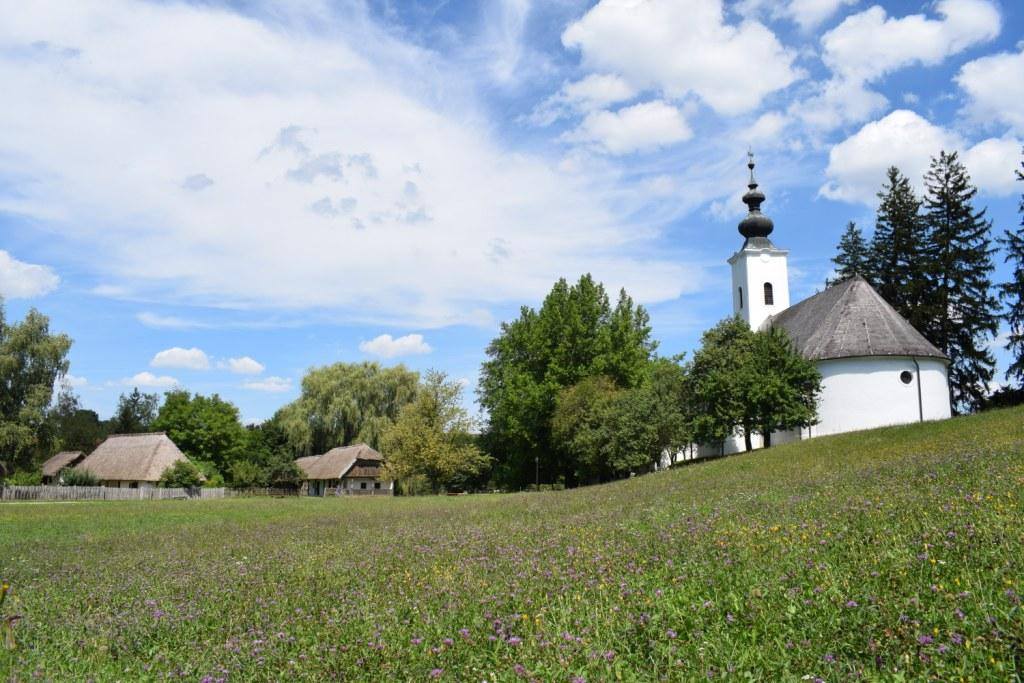Ahol egybesimul a múzeum a tájjal: itt találjuk az ország legautentikusabb skanzenjét