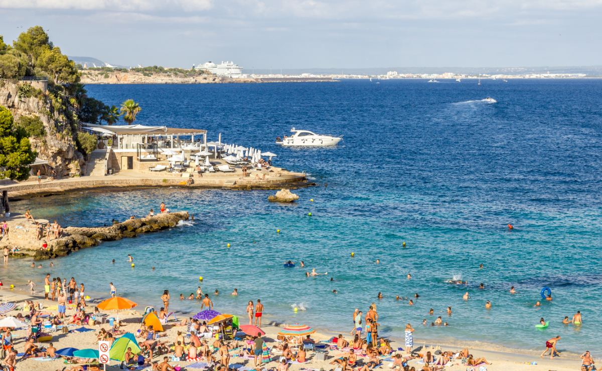 Újra fürdőzőket harapdálnak a halak Mallorcán