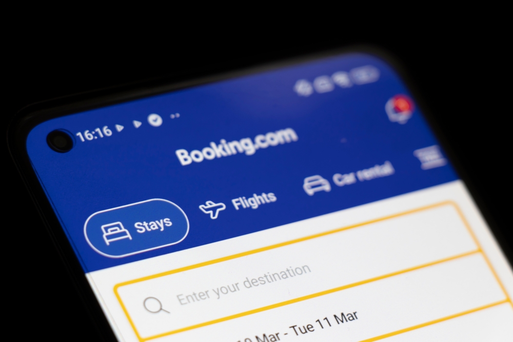 Ijesztően könnyen átcsúszott a brit miniszterelnök rezidenciája a Booking ellenőrzésén