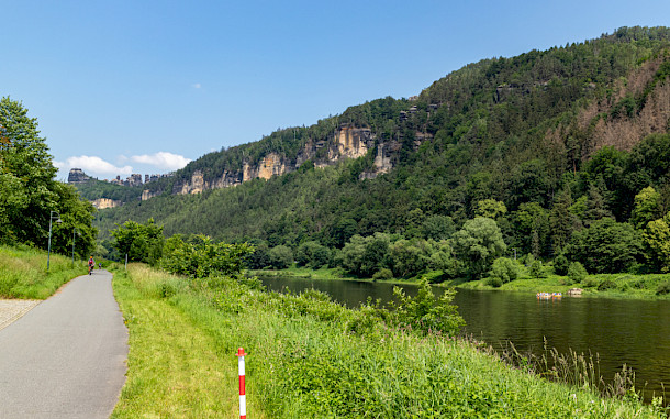 2199_de, Shutterstock