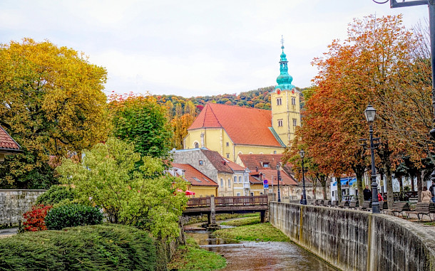 Ptica02 / Shutterstock