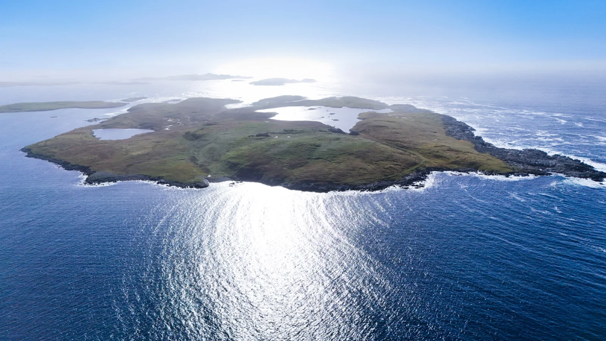 Meglepően olcsón árulják ezt a skót szigetet, teljes elszigeteltség jár hozzá